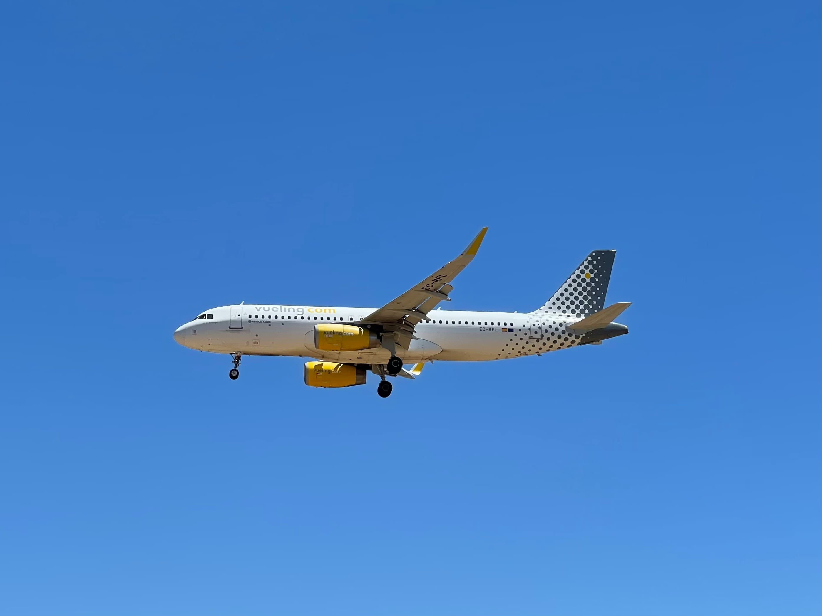 Reclamar Vueling vuelo cancelado: guía completa